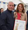 dsc 0464 kopie © Pressestelle Burgenlandkreis Ortswehrleiter Mario Bonczyk und die stellvertretende Landrätin Dr. Ariane Körner