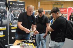 549571908 1077483904557961 1385143873333744445 n