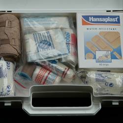 first aid kit gcda36da6a 1920