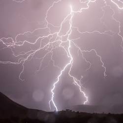lightning g6f9e62610 1920