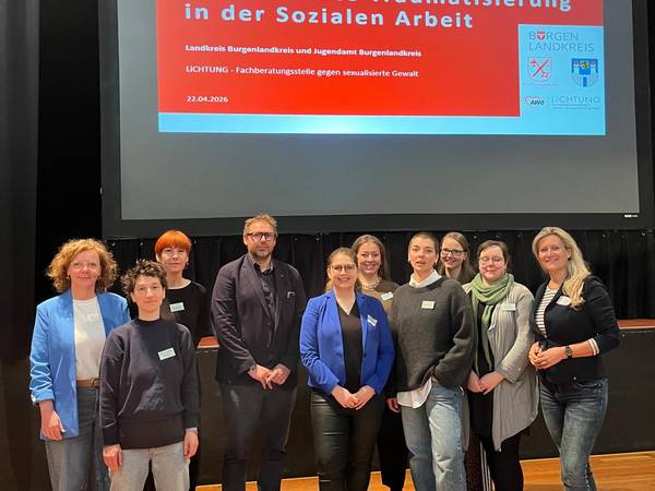 gruppenbild referentinnen+veranstalter img 20260422 wa0003