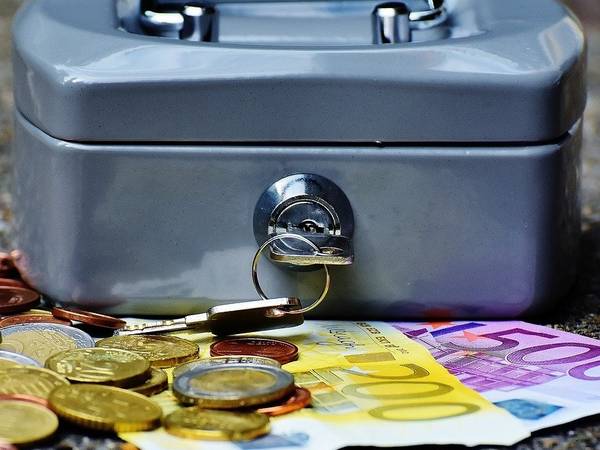 cashbox 1642989 1280 2