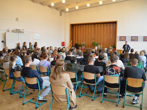 Förderschule Pestalozzi Weißenfels © Pressestelle Burgenlandkreis Feierstunde zum 120-jährigen Bestehen der Förderschule.